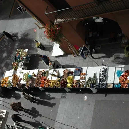 El Terrat Sobre El Mercat La Seu d'Urgell